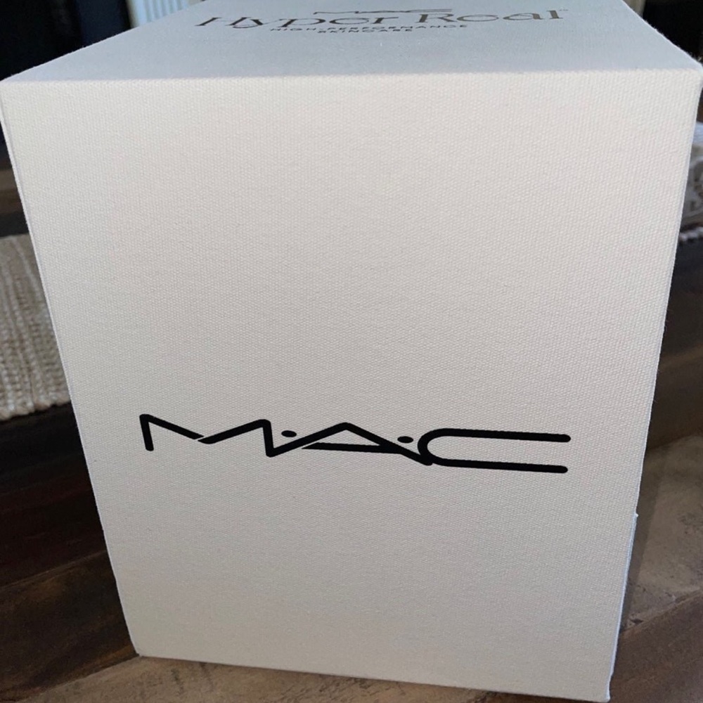 MAC Cosmetics Hyper Real Collection + Custom Box - Picture 3 of 5